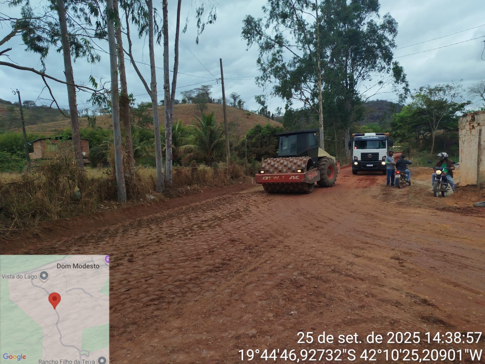Pavimentação da via de acesso ao distrito de Dom Modesto do Município de Caratinga